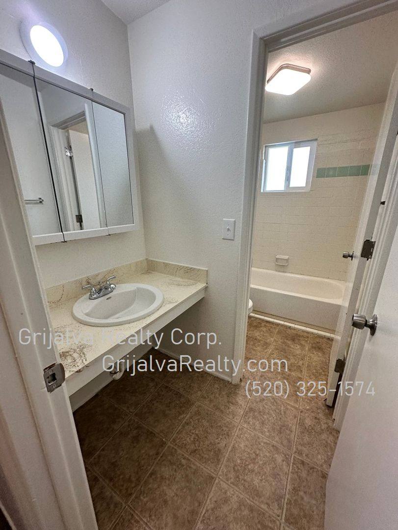 Apartment for rent at 1401 S Woodland, Tucson, AZ 85711