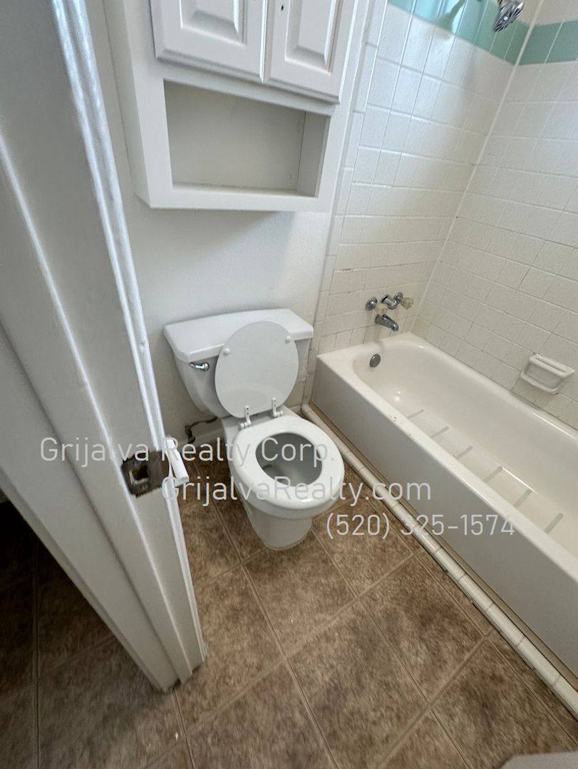 Apartment for rent at 1401 S Woodland, Tucson, AZ 85711