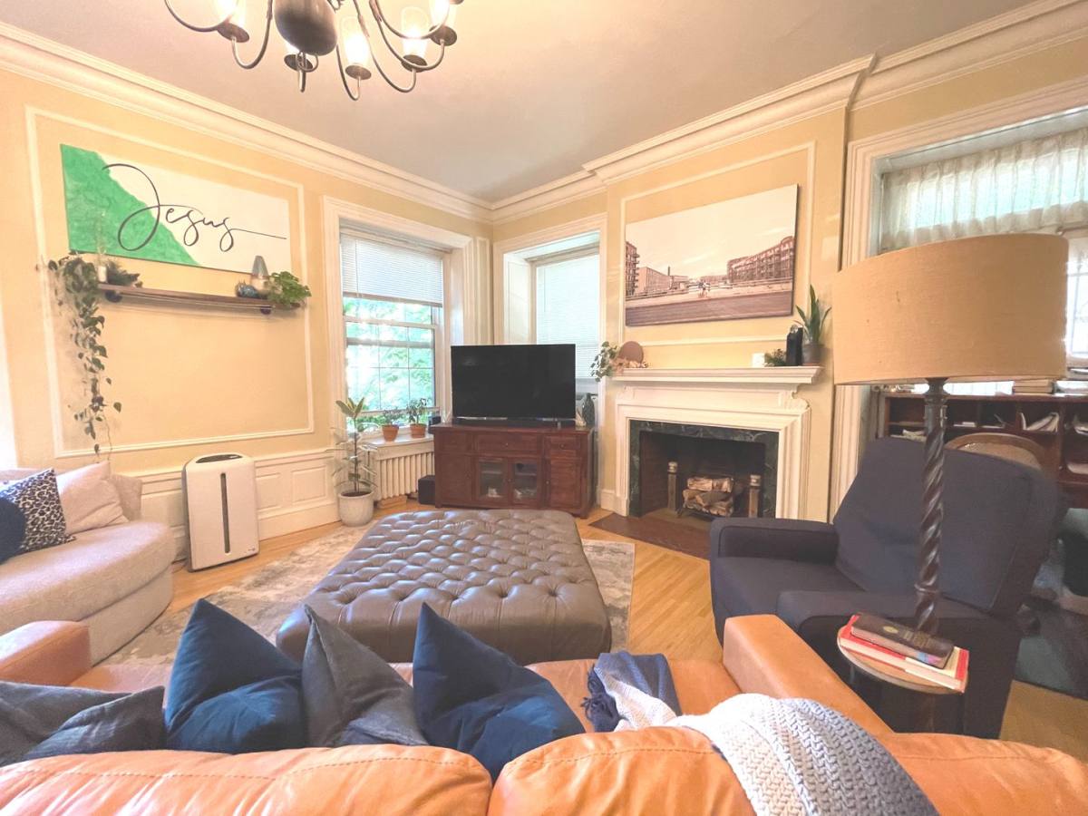 Apartment for rent at 1233 N Marshall St, Milwaukee, WI 53202