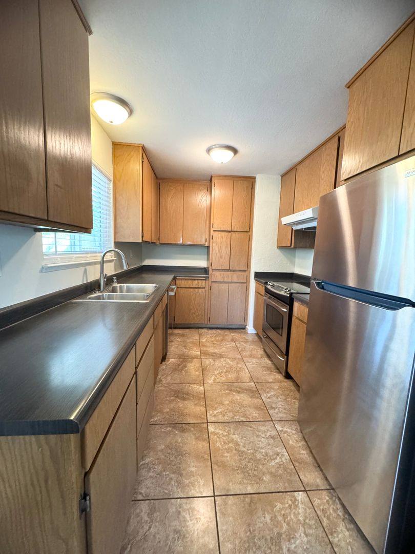 House for rent at 860 Inyo St, Chico, CA 95928