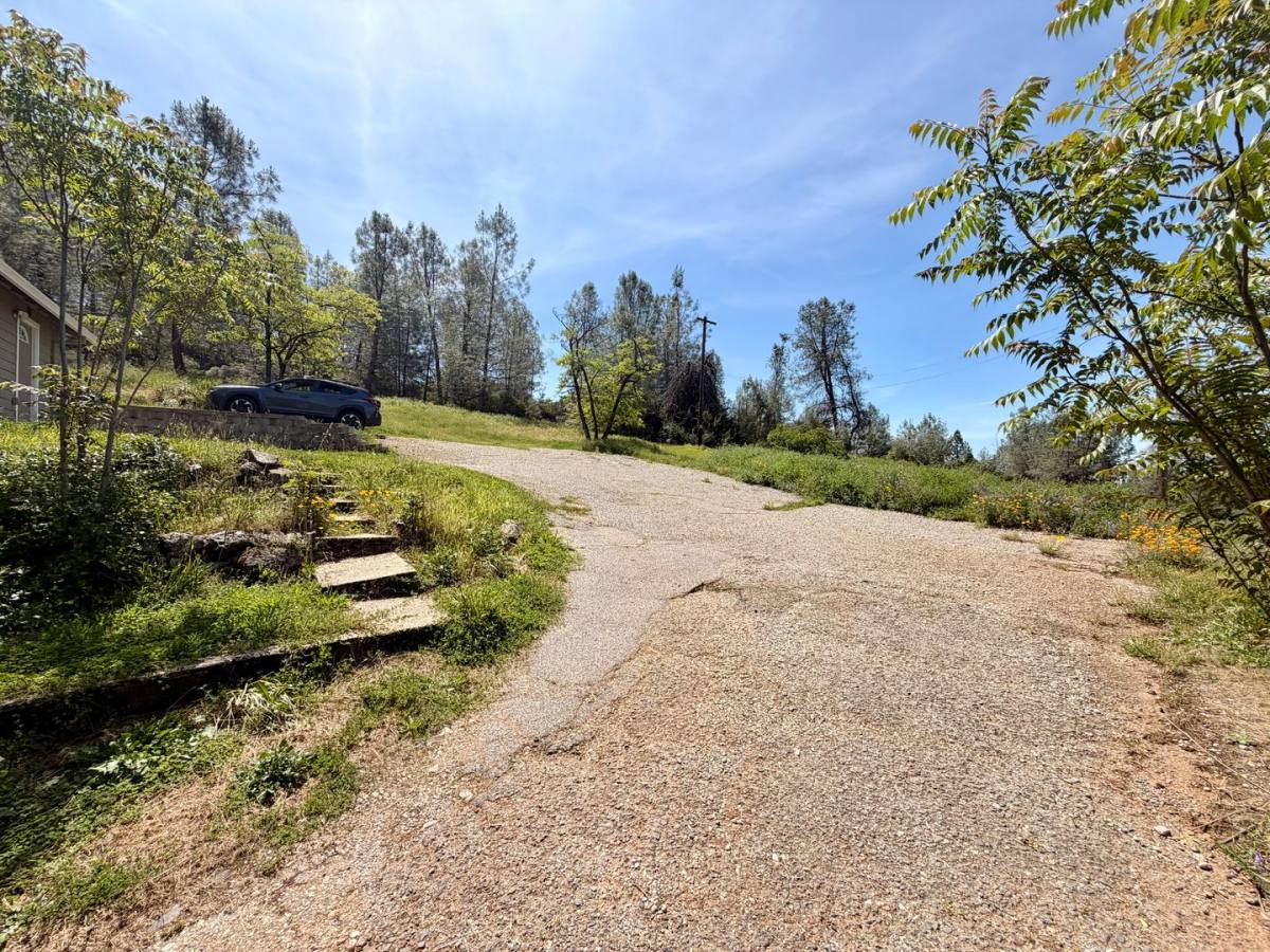House for rent at 851 E Main St, Grass Valley, CA 95945