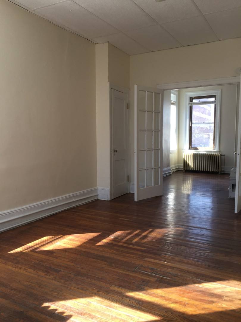 Apartment for rent at 319 Market St, Trenton, NJ 08611