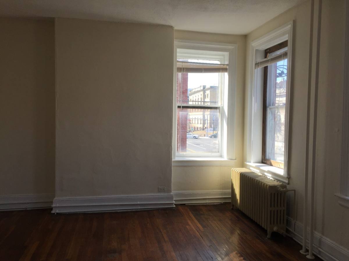 Apartment for rent at 319 Market St, Trenton, NJ 08611