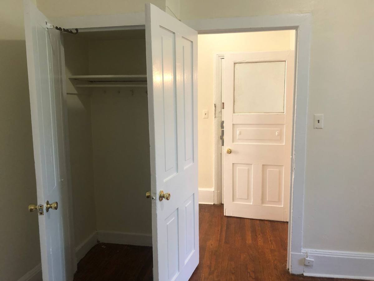 Apartment for rent at 323 Market St, Trenton, NJ 08611