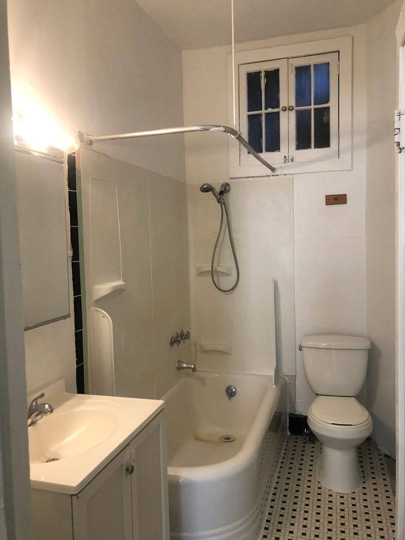 Apartment for rent at 323 Market St, Trenton, NJ 08611