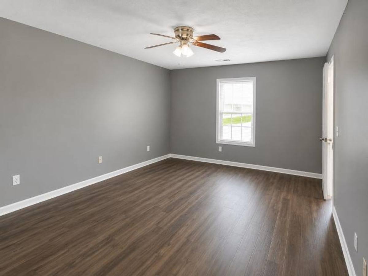 House for rent at 208 Ruf Dr, Oak Grove, KY 42262