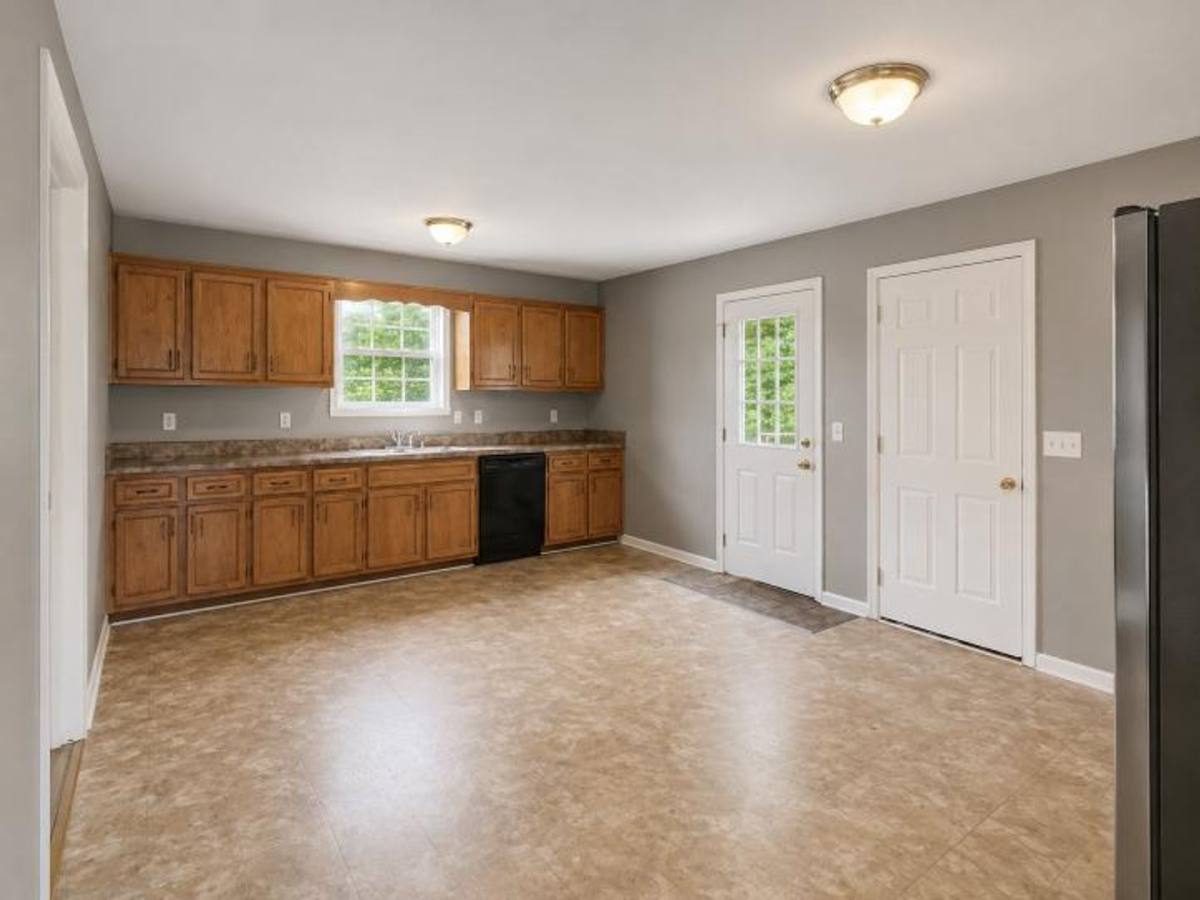 House for rent at 208 Ruf Dr, Oak Grove, KY 42262