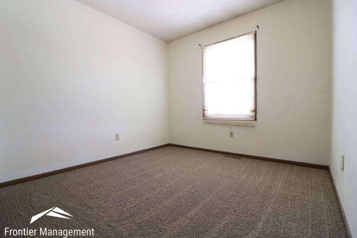 Condo for rent at 2528 Candlecrest Circle, Manhattan, KS 66503