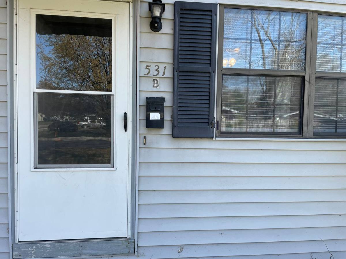 Townhouse for rent at 521 B N Oak Grove Ave, Springfield, MO 65802