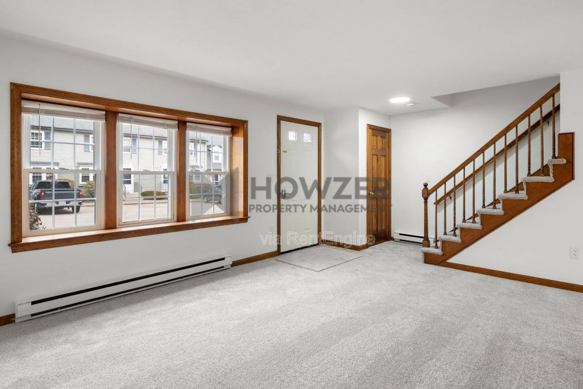 Townhouse for rent at 21 Pleasant Park, Millis, MA 02054