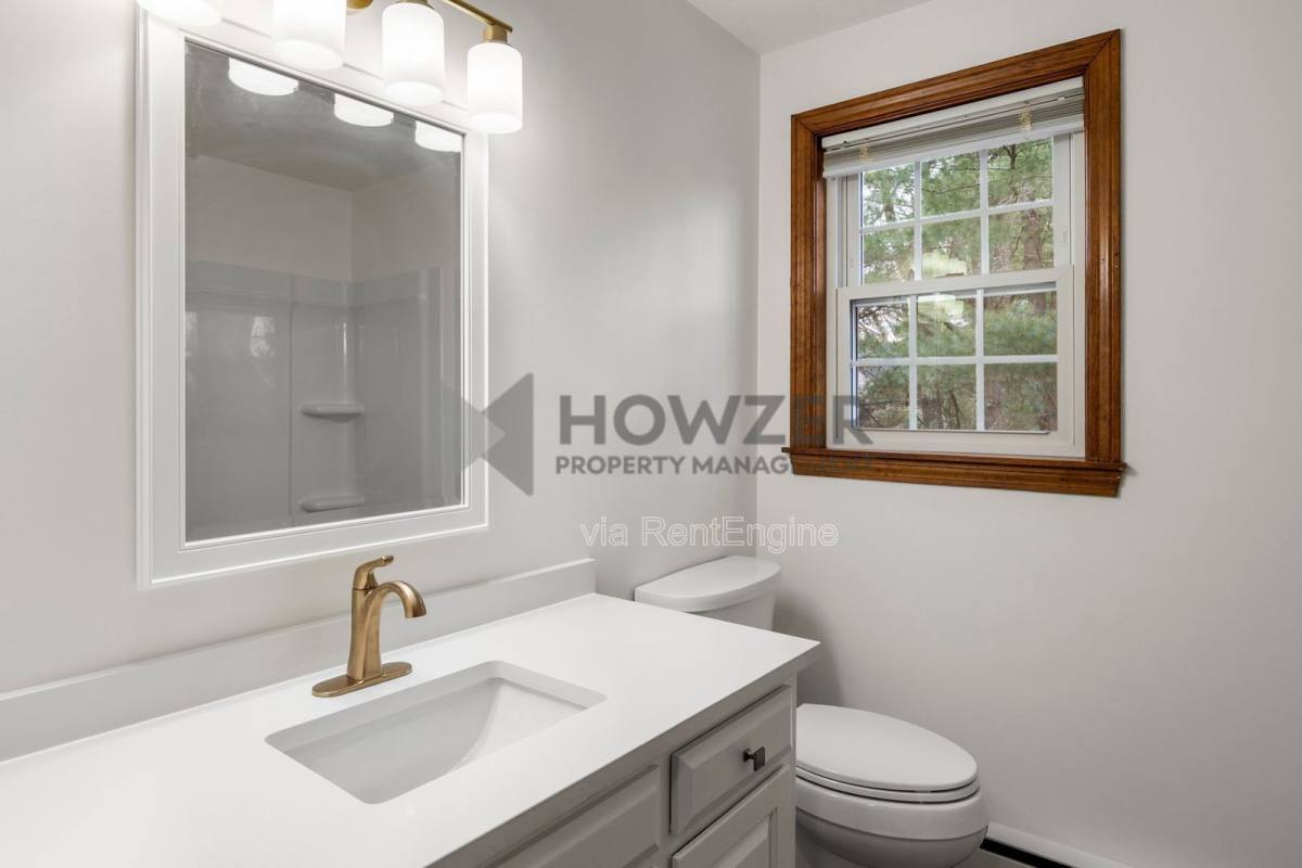 Townhouse for rent at 21 Pleasant Park, Millis, MA 02054