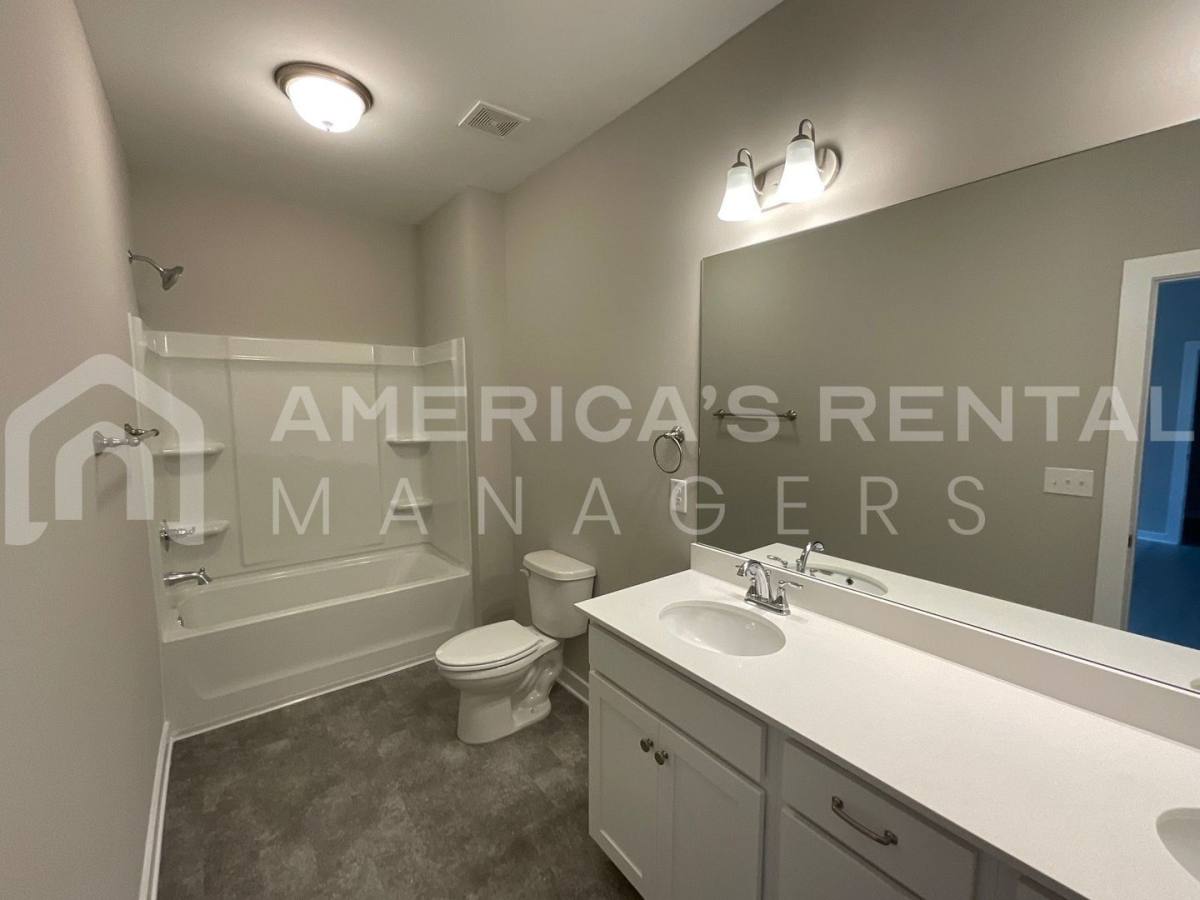 House for rent at 70 Ballington Way, Clanton, AL 35045
