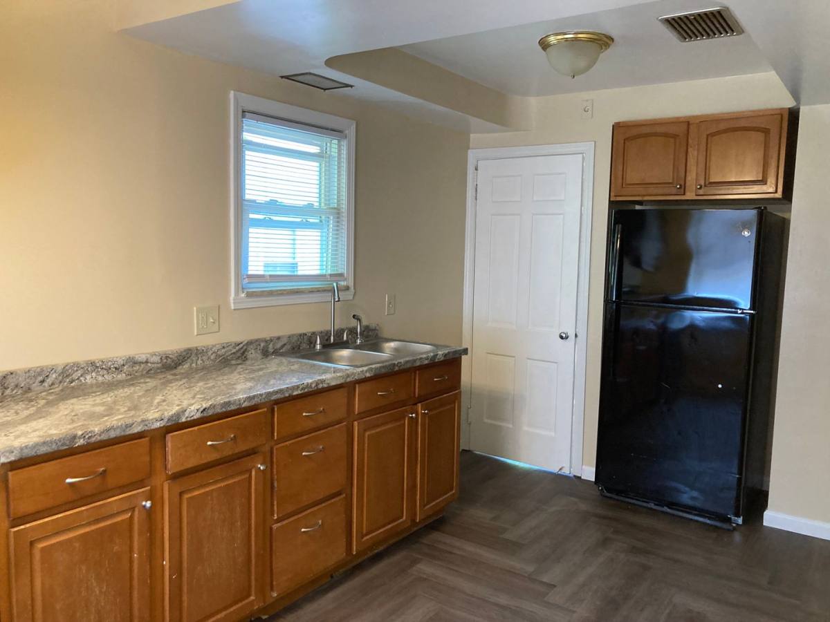 House for rent at 4206 Hinsdale Rd, Cleveland, OH 44121