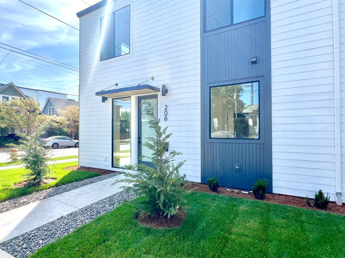 Townhouse for rent at 206 N Blandena St, Portland, OR 97217