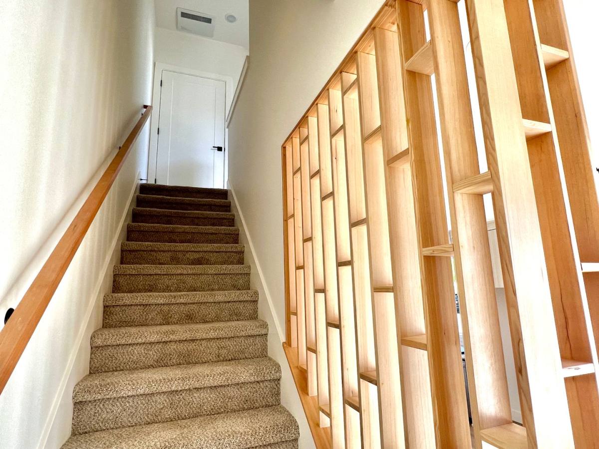 Townhouse for rent at 206 N Blandena St, Portland, OR 97217