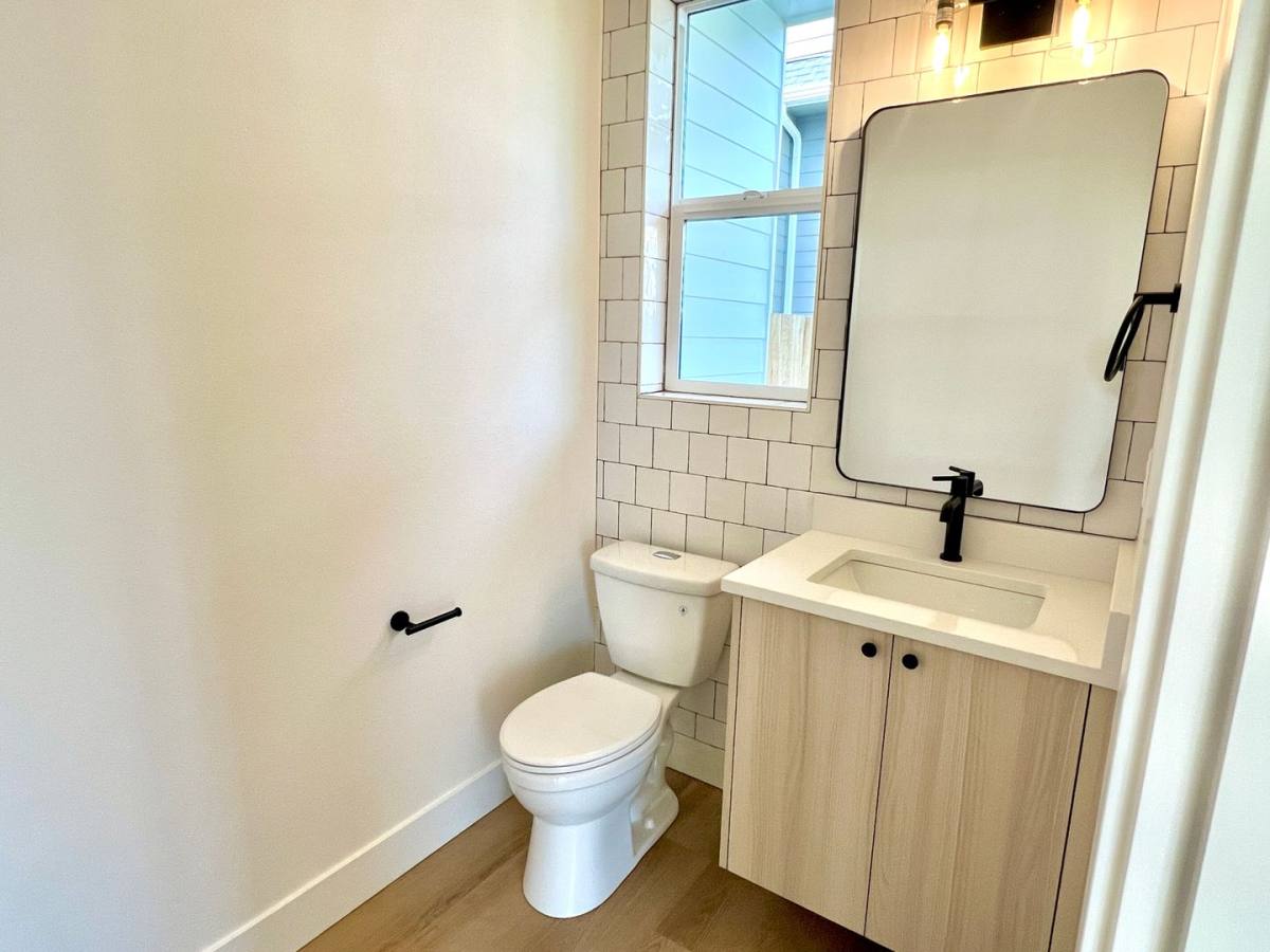 Townhouse for rent at 206 N Blandena St, Portland, OR 97217