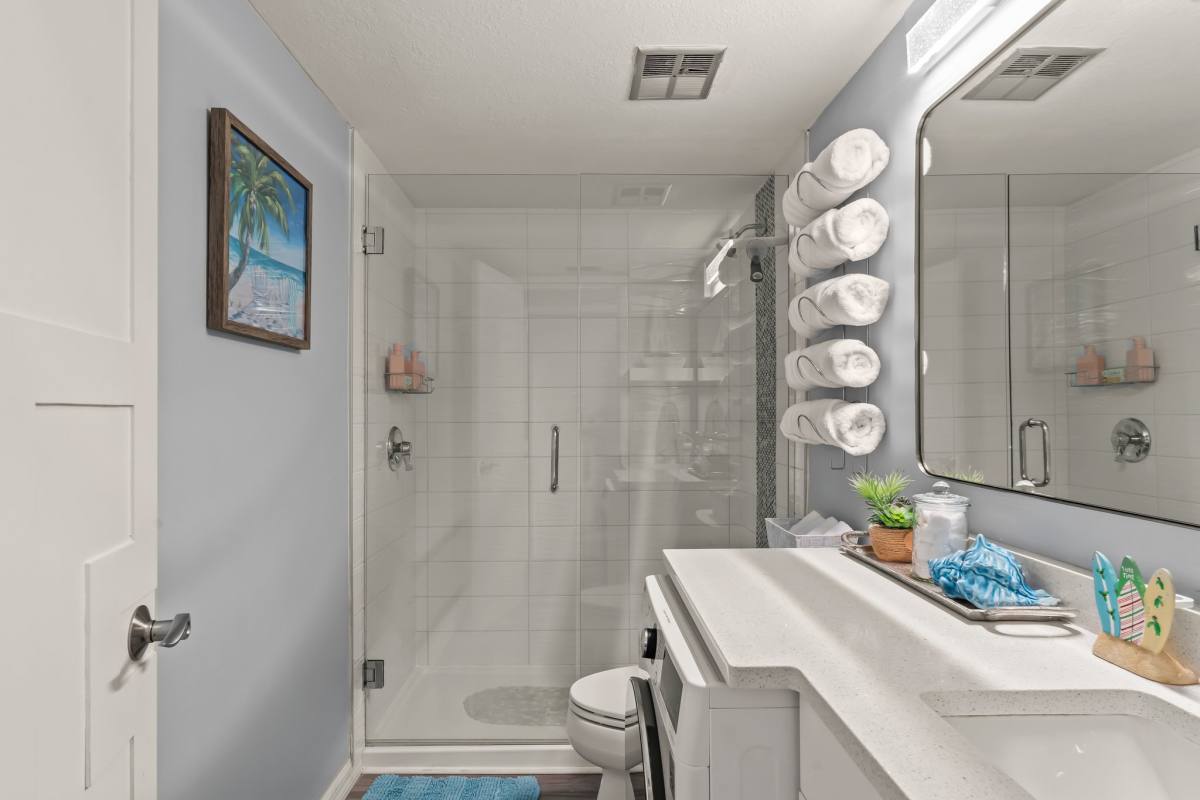 Apartment for rent at 1555 Tarpon Center Dr #G 235, Venice, FL 34285