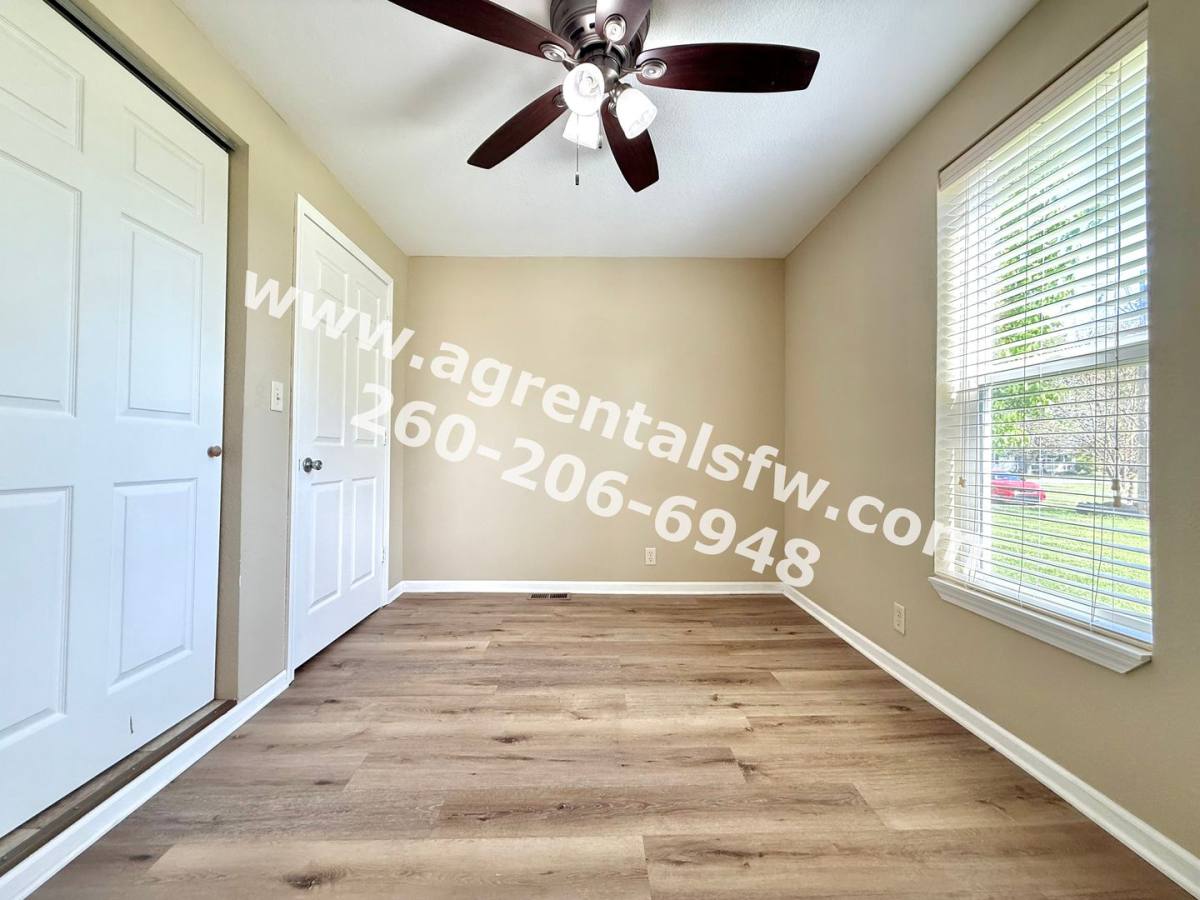 Apartment for rent at 337 Lincoln St, Auburn, IN 46706