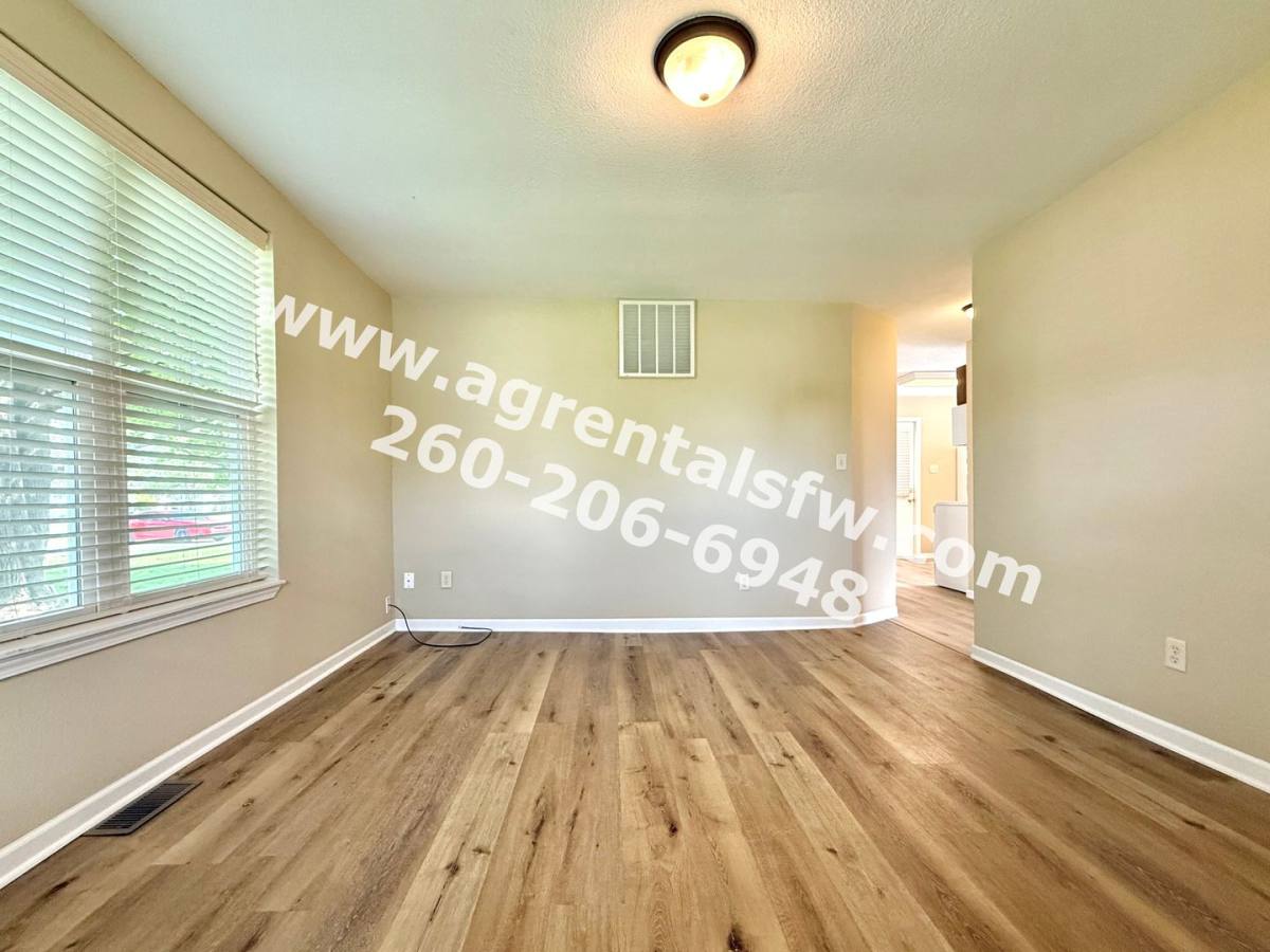 Apartment for rent at 337 Lincoln St, Auburn, IN 46706