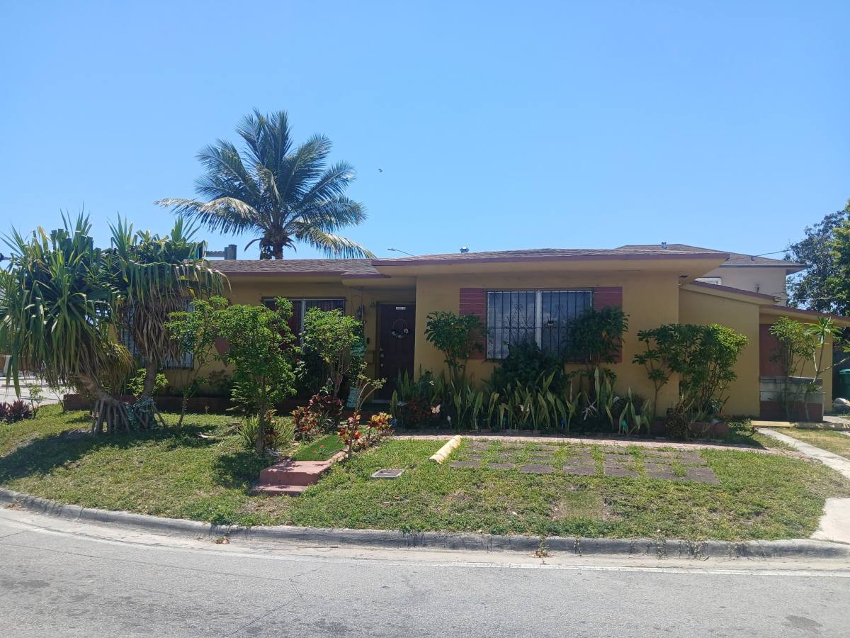 House for rent at 1702 NW 3 St, Miami, FL 33125