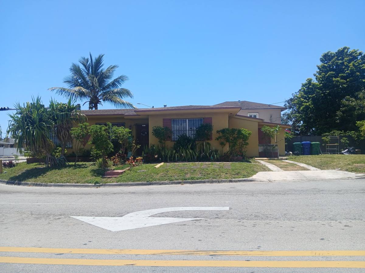House for rent at 1702 NW 3 St, Miami, FL 33125