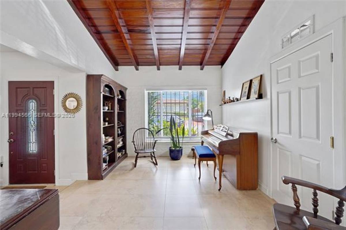 House for rent at 2834 SW 33rd Ave, Miami, FL 33133