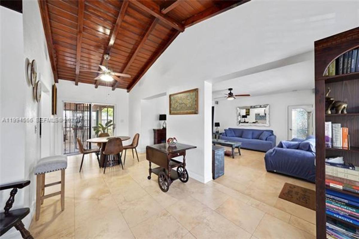 House for rent at 2834 SW 33rd Ave, Miami, FL 33133
