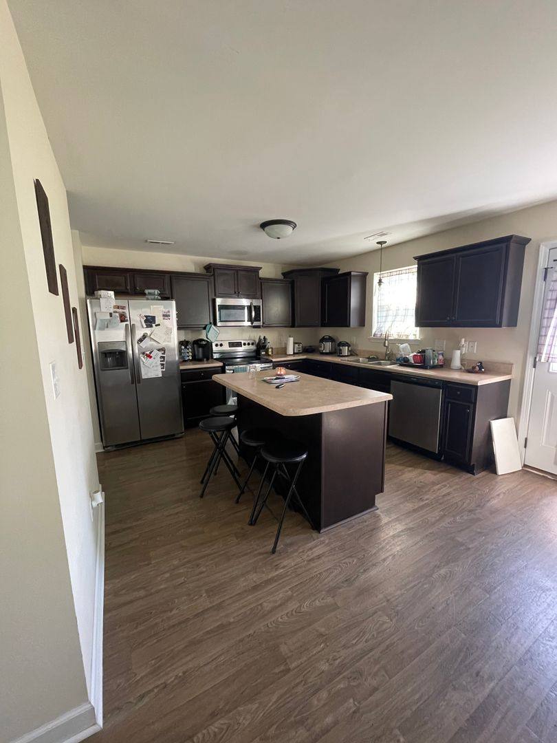 House for rent at 216 Holly Grove Court E, Jacksonville, NC 28540