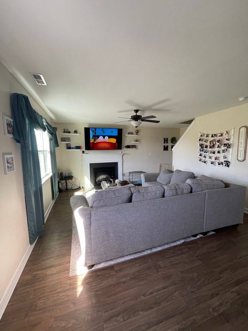 House for rent at 216 Holly Grove Court E, Jacksonville, NC 28540
