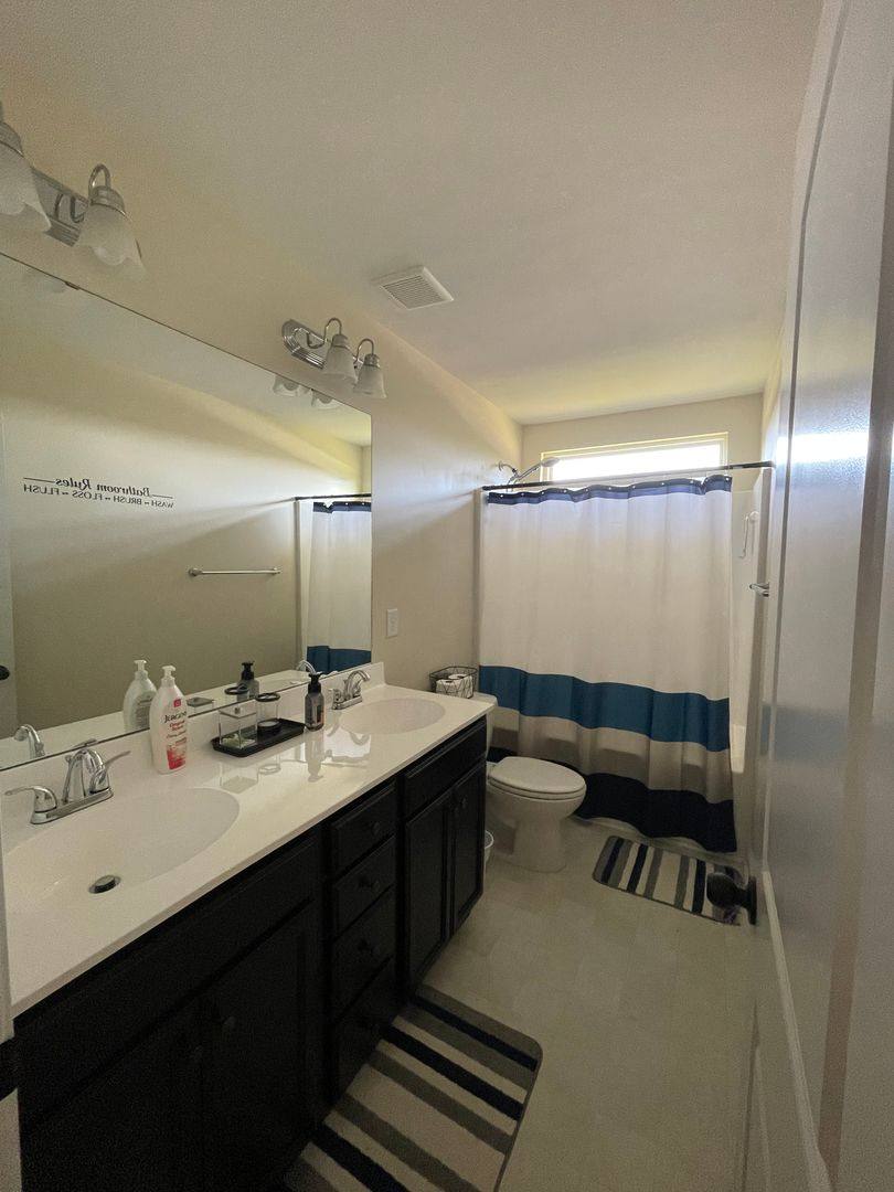House for rent at 216 Holly Grove Court E, Jacksonville, NC 28540