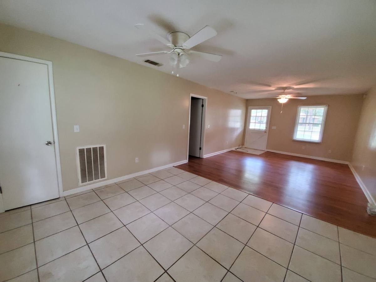 House for rent at 105 Springdale Rd, Statesboro, GA 30458