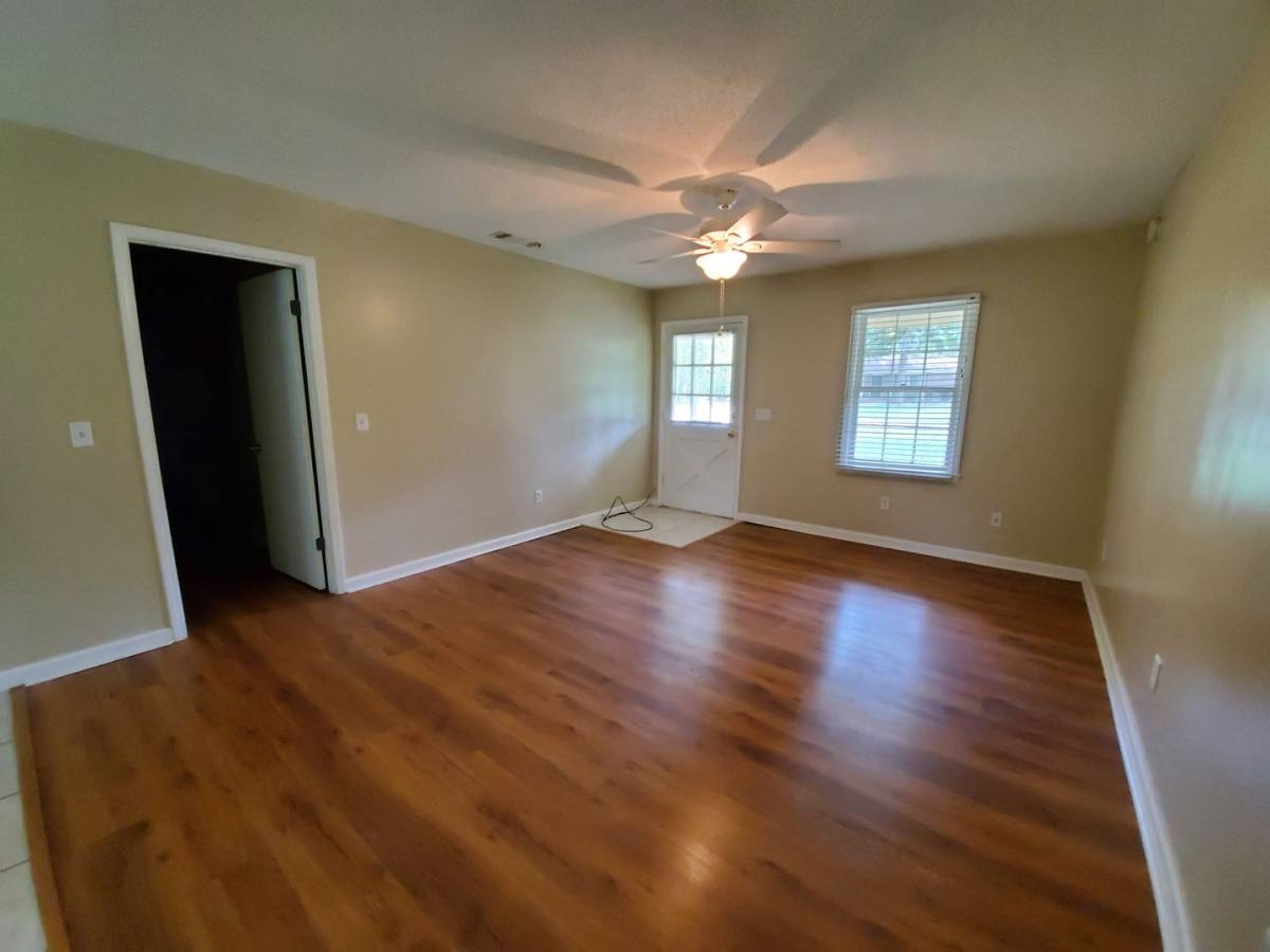 House for rent at 105 Springdale Rd, Statesboro, GA 30458