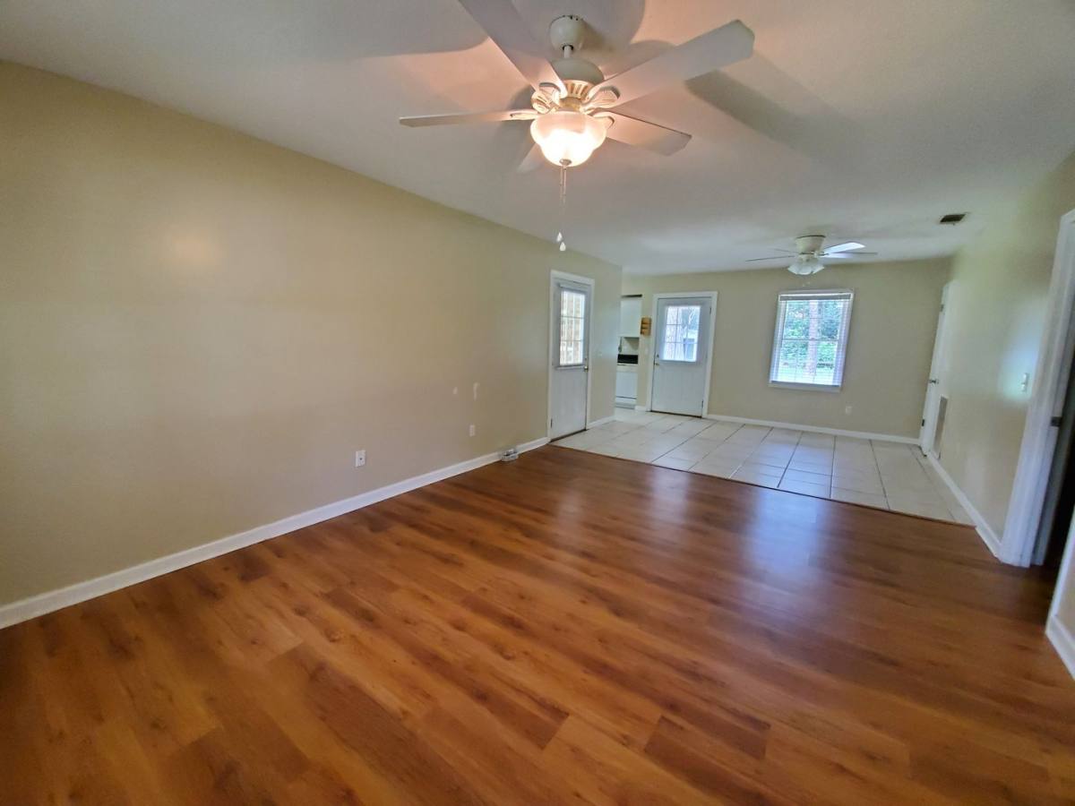 House for rent at 105 Springdale Rd, Statesboro, GA 30458