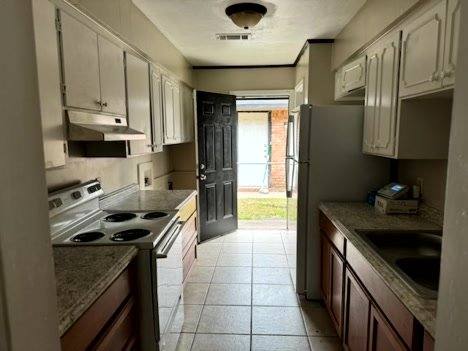 House for rent at 13629 Goodwood Dr #13627, Baton Rouge, LA 70815