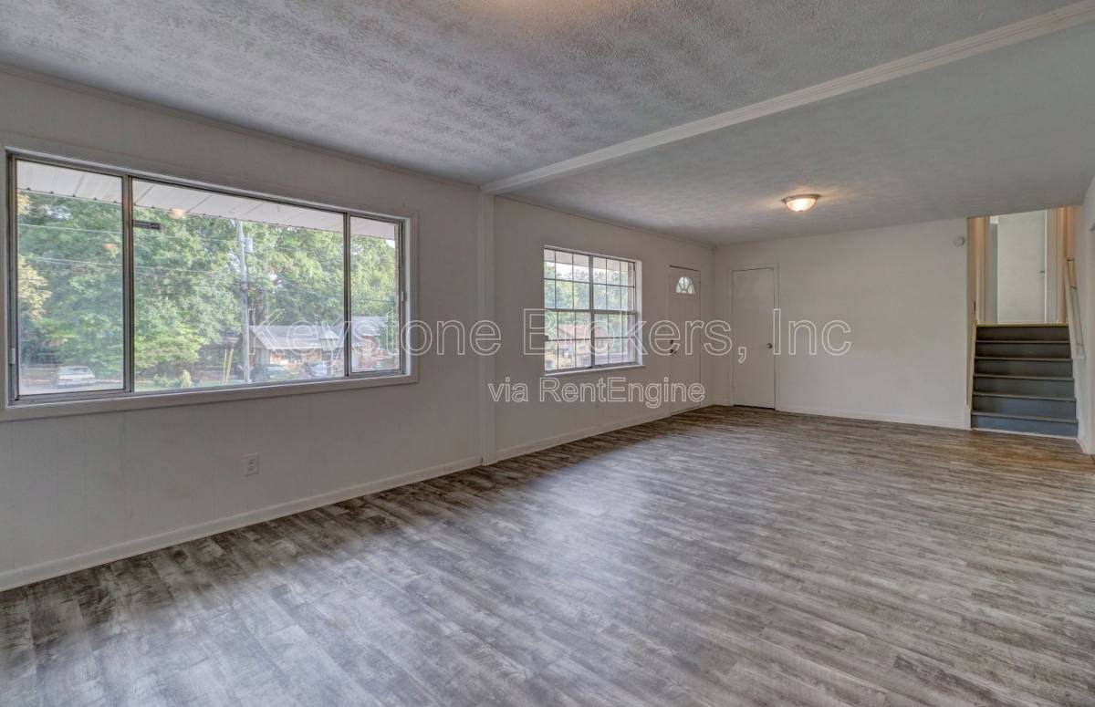 House for rent at 8774 Channing Dr, Jonesboro, GA 30238