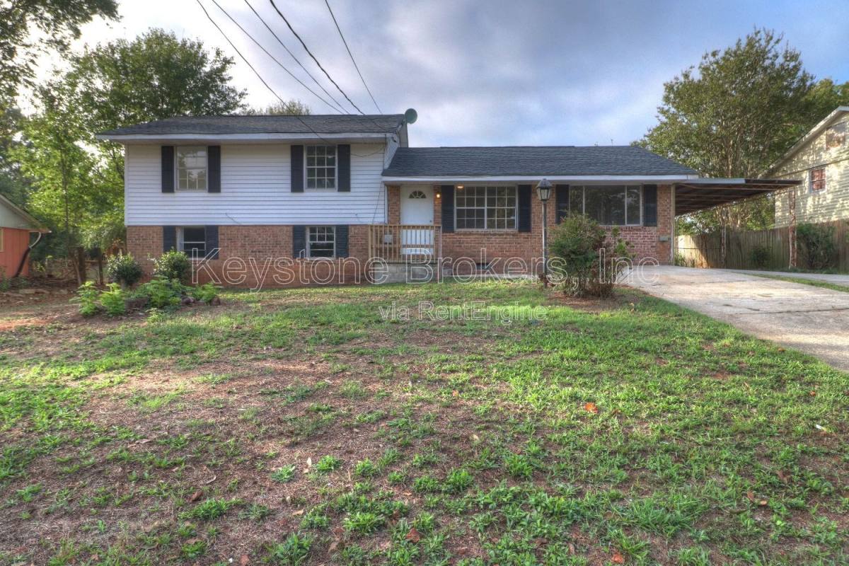 House for rent at 8774 Channing Dr, Jonesboro, GA 30238