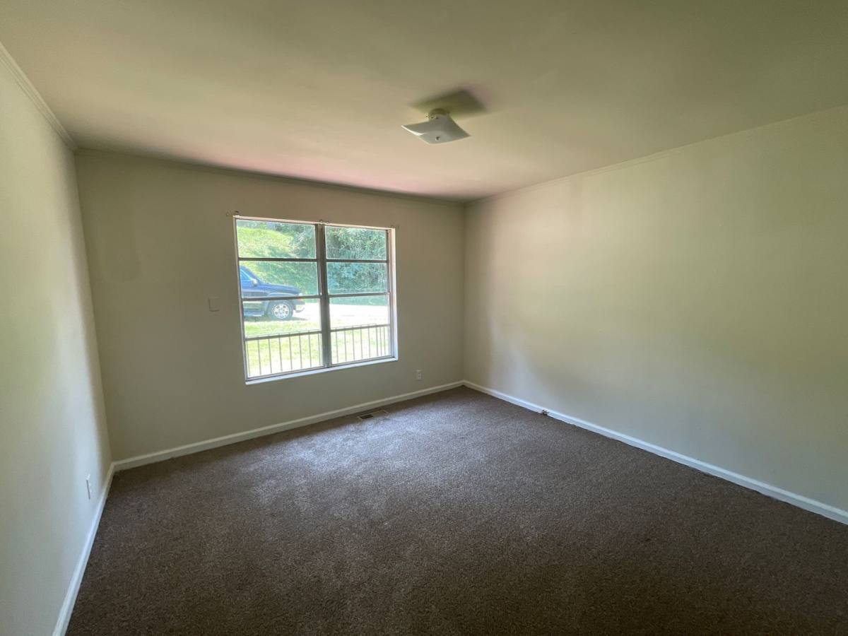 Apartment for rent at 1630 Wharton Ave, Birmingham, AL 35217