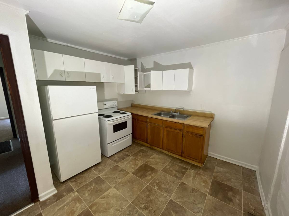 Apartment for rent at 1630 Wharton Ave, Birmingham, AL 35217