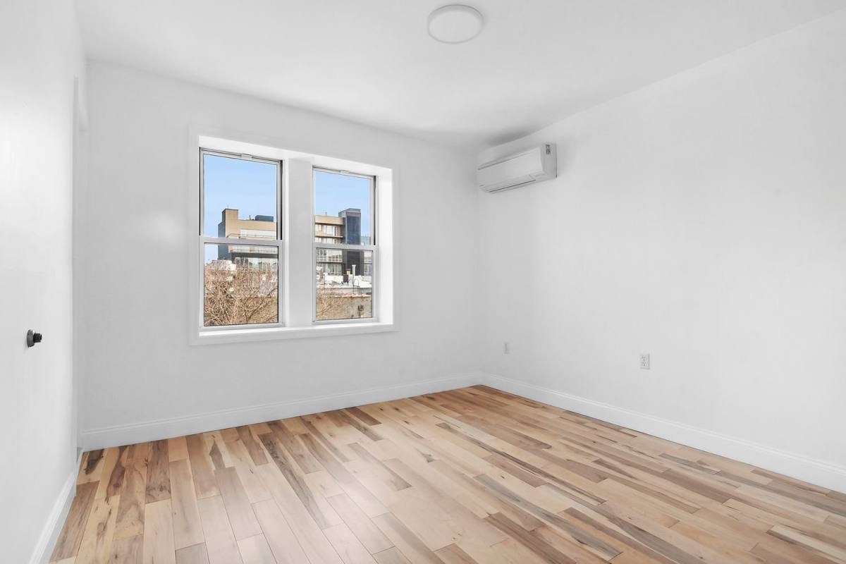 Apartment for rent at 955 Pacific St #3, Brooklyn, NY 11238