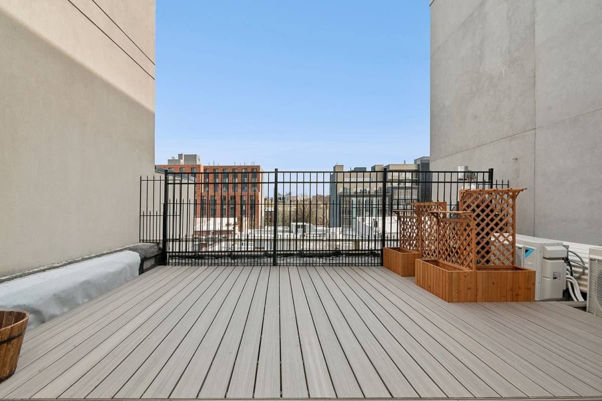 Apartment for rent at 955 Pacific St #3, Brooklyn, NY 11238
