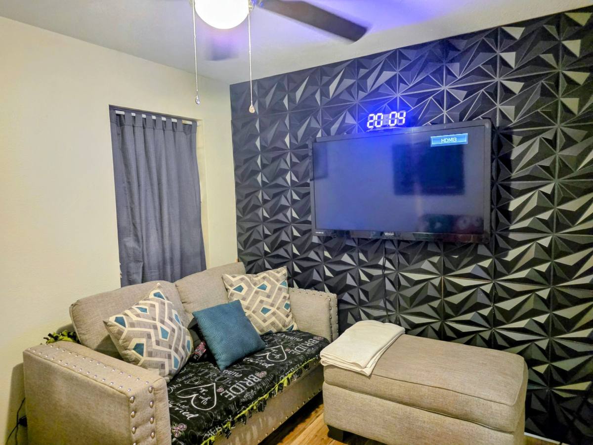 Townhouse for rent at 5306 N 15th Dr, Phoenix, AZ 85015