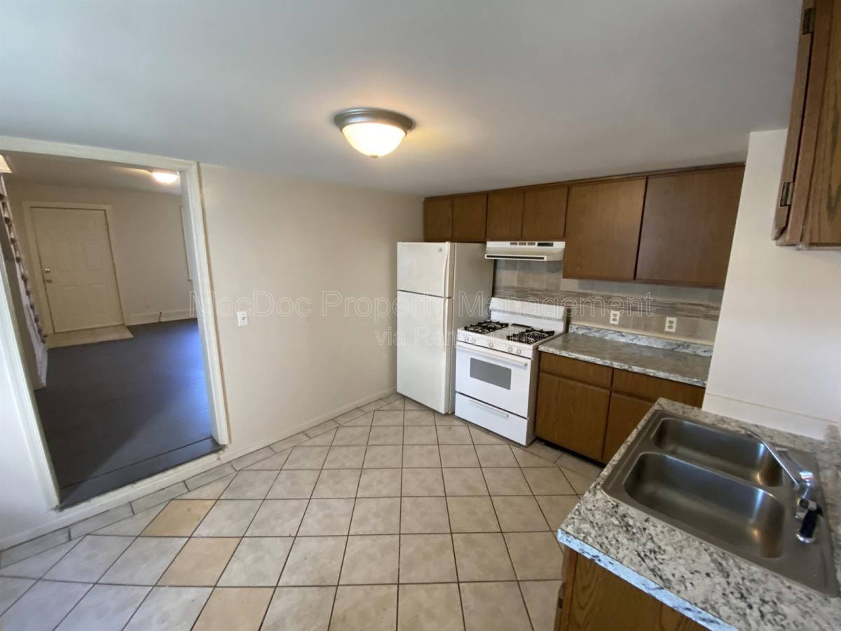 Apartment for rent at 1414 Princess Anne St, Fredericksburg, VA 22401