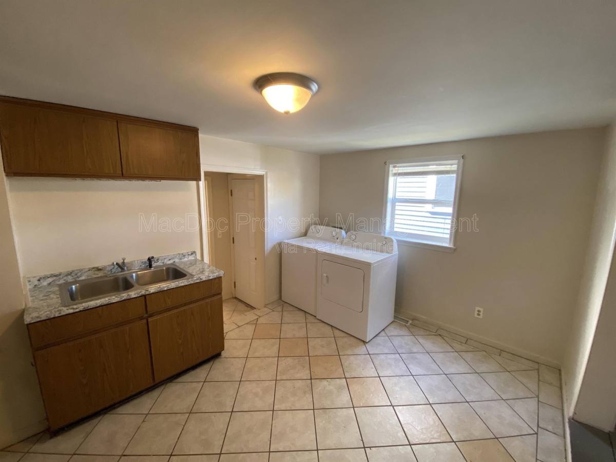 Apartment for rent at 1414 Princess Anne St, Fredericksburg, VA 22401