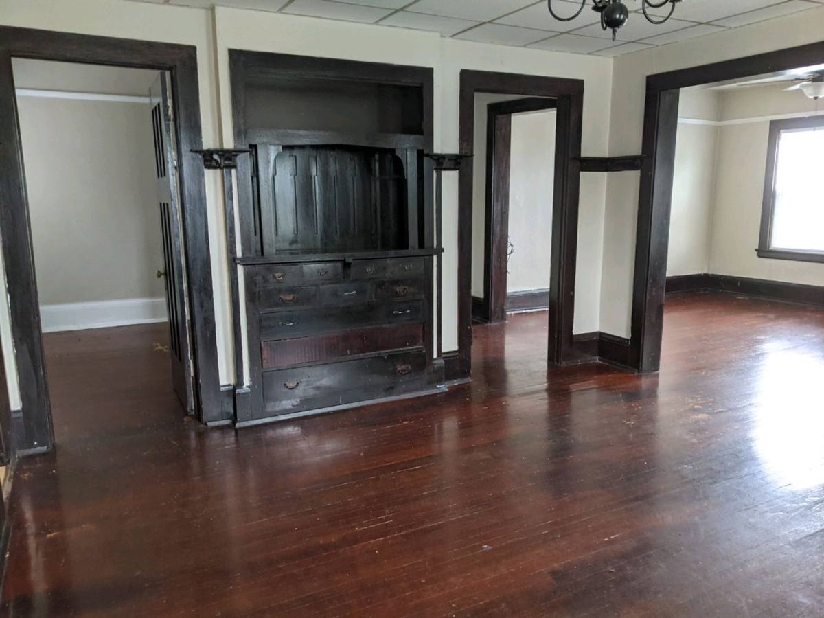Apartment for rent at 2106 7th Ave, Moline, IL 61265