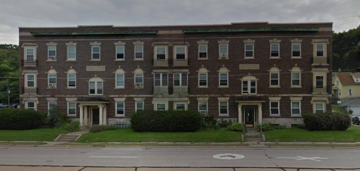 Apartment for rent at 2106 7th Ave, Moline, IL 61265