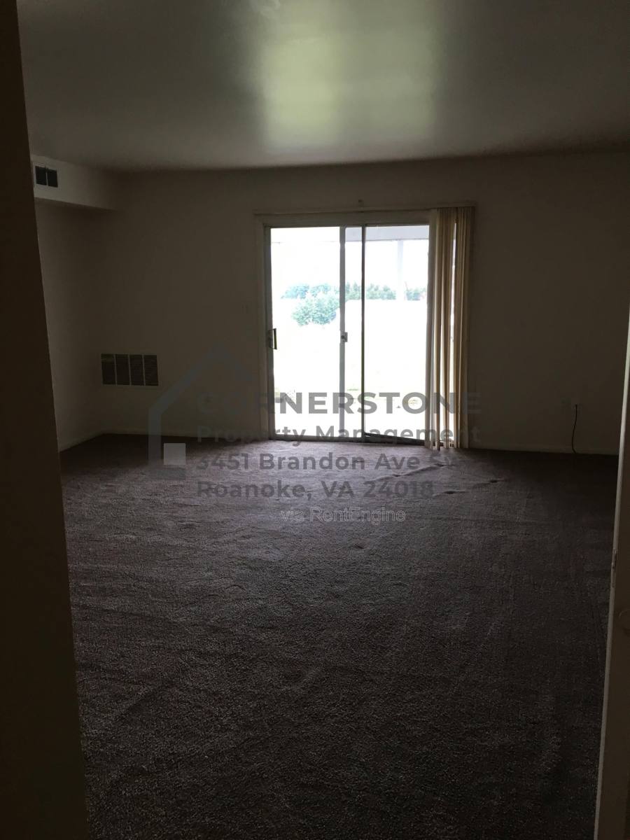 Apartment for rent at 6500 Carefree Lane #13, Roanoke, VA 24019