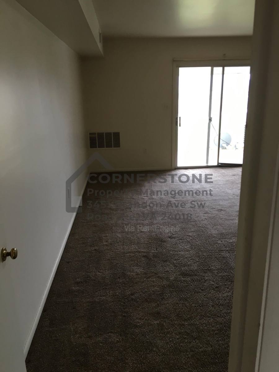 Apartment for rent at 6500 Carefree Lane #13, Roanoke, VA 24019