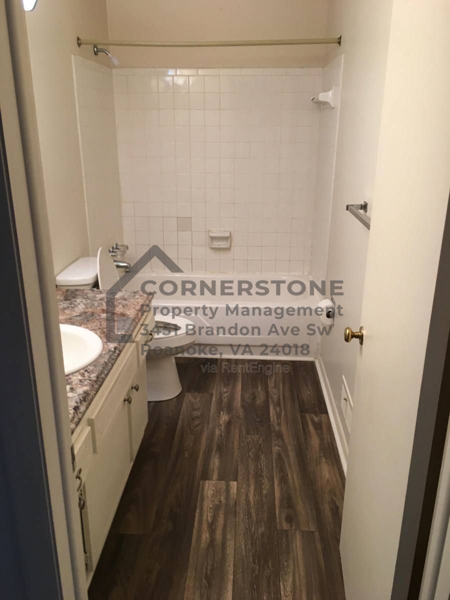 Apartment for rent at 6500 Carefree Lane #13, Roanoke, VA 24019