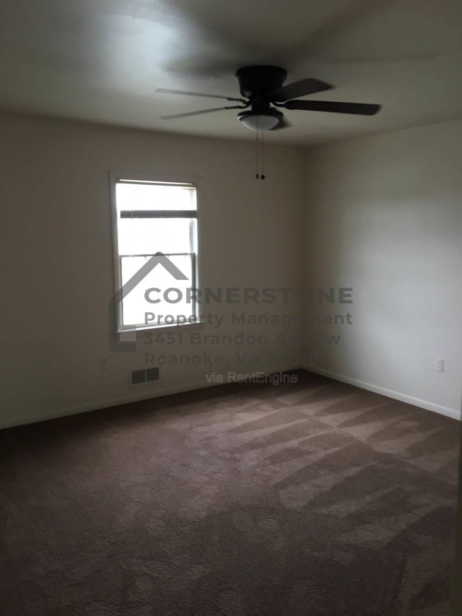 Apartment for rent at 6500 Carefree Lane #13, Roanoke, VA 24019