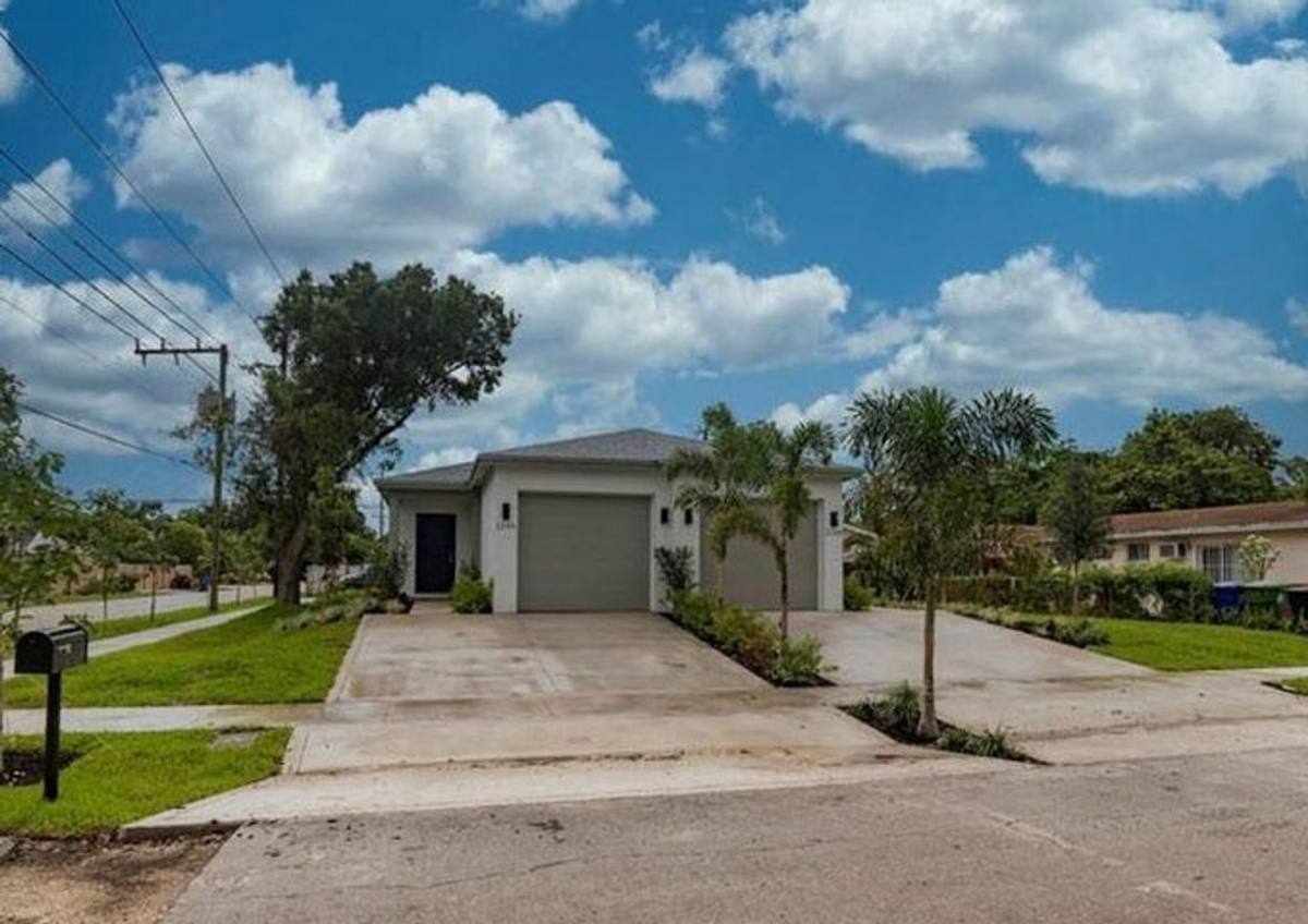 Townhouse for rent at 1138 NW 1st Ave, Fort Lauderdale, FL 33311